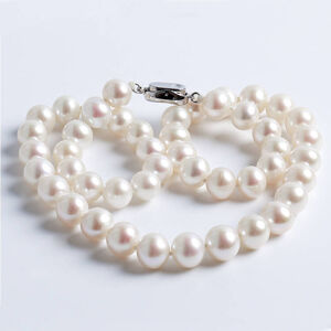 Royal Fashion Luxusní náhrdelník se sladkovodními perlami vysoké kvality 4A (AAAA) a stříbrným rhodiovaným zapínáním Délka: 45 cm
